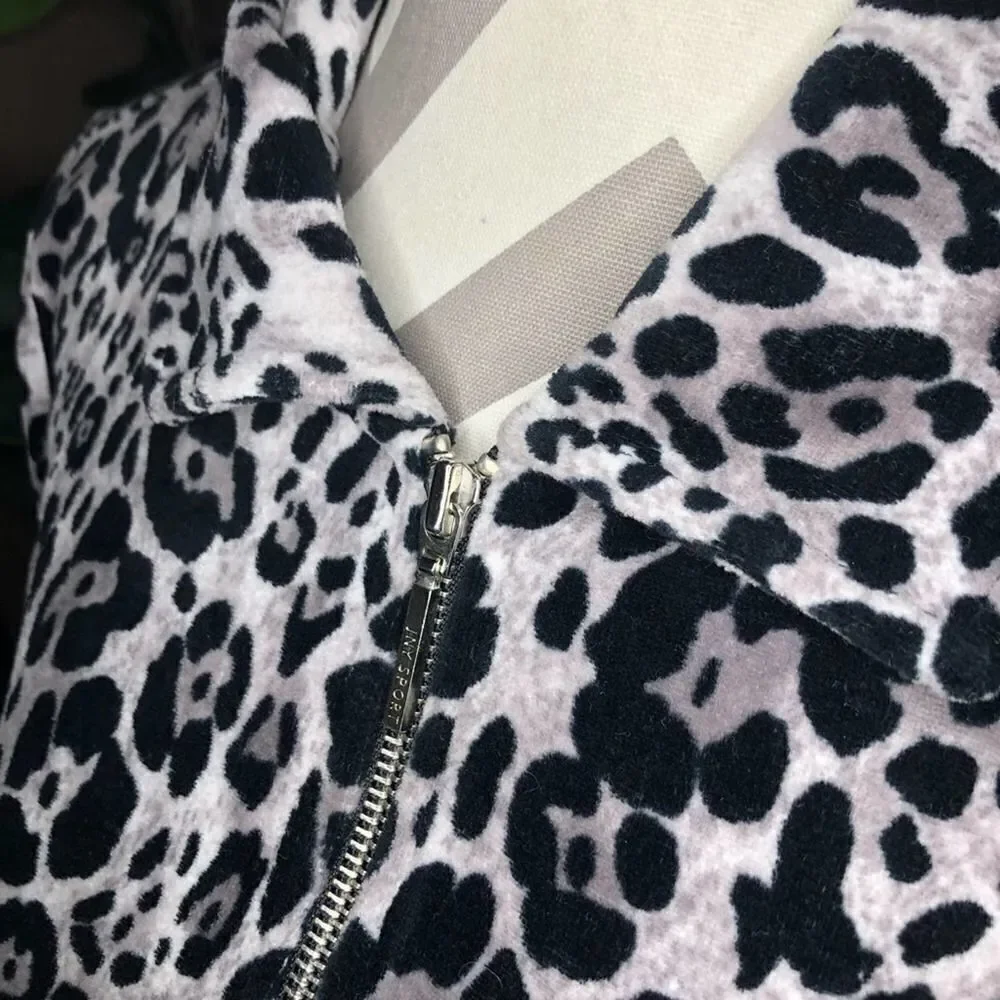 Jones New York Sport Gray Leopard Velvet Pullover - Picture 3 of 5